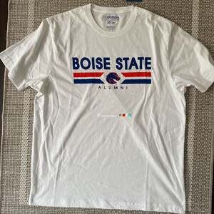 Boise State University Alumni Tee NWT sz L